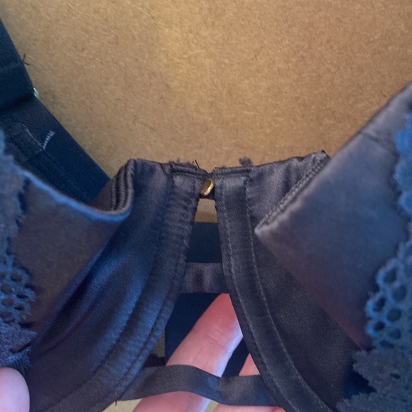 NWOT Cacique satin lace Demi bra 40DDD - Picture 3 of 9